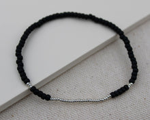 Load image into Gallery viewer, Black & Silver Seed Bead Bracelet