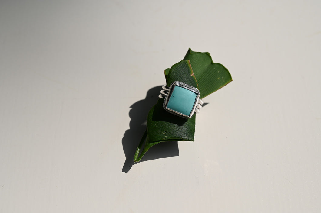 TURQUOISE STONE RING