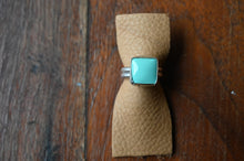 Load image into Gallery viewer, Turquoise Stone Ring
