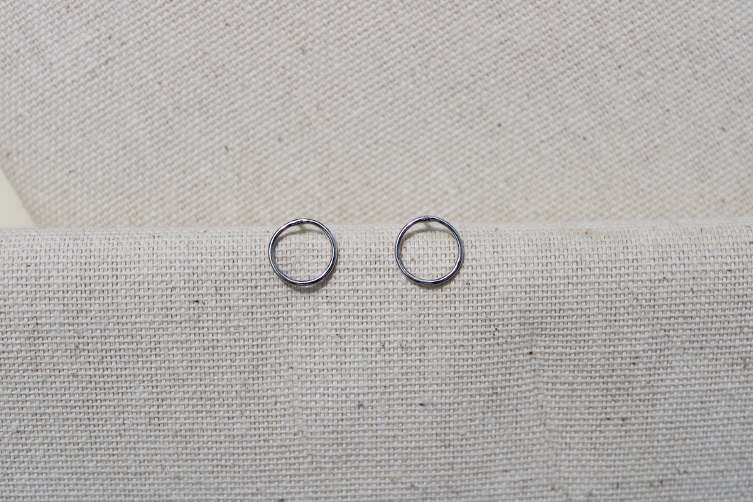 Tiny Circle Post Earring
