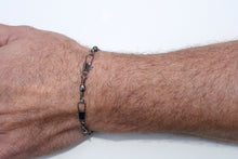 Load image into Gallery viewer, Fish Swivel Bracelet
