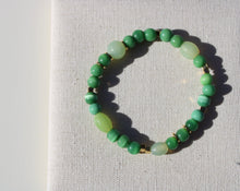 Load image into Gallery viewer, Green &amp; Gold Bracelet
