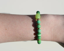 Load image into Gallery viewer, Green &amp; Gold Bracelet
