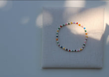 Load image into Gallery viewer, Color Seed Bead Bracelet
