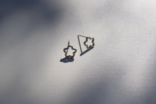 Load image into Gallery viewer, Sterling Silver Flower Post
