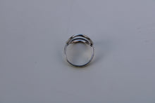 Load image into Gallery viewer, Fun Shaped Ring
