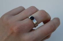 Load image into Gallery viewer, Onyx on Thick Band
